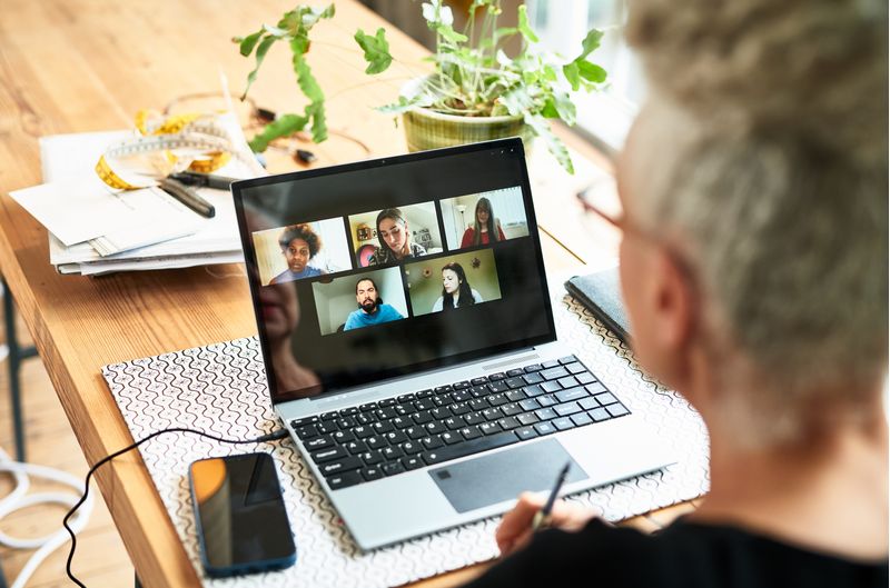 Educacao-a-Distancia--Elaboracao-de-Materiais-Tutoria-e-Ambientes-Virtuais